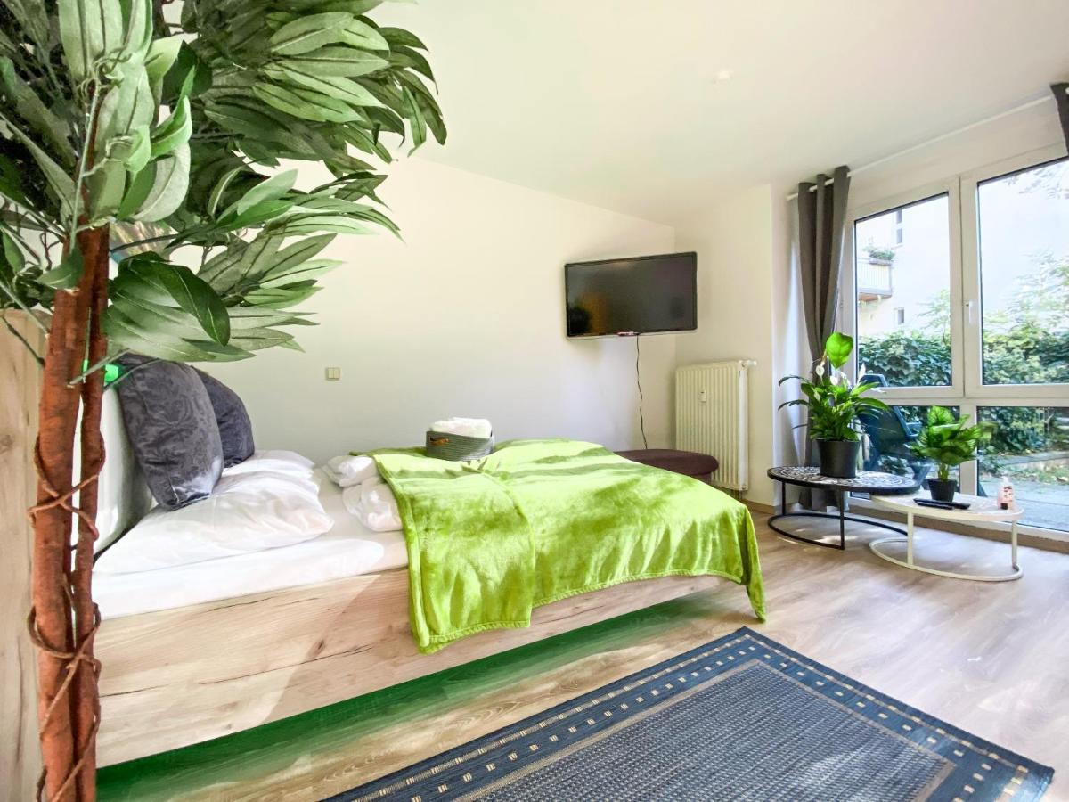 Wohlfuehl-Apartment Mit Kostenfreier Tiefgarage, Wifi & Terrasse Lipcse Kültér fotó