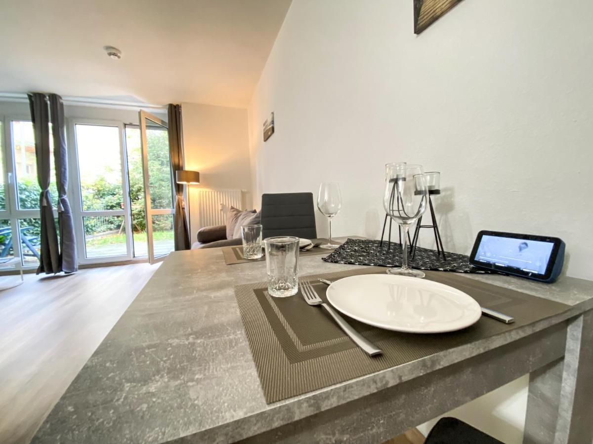 Wohlfuehl-Apartment Mit Kostenfreier Tiefgarage, Wifi & Terrasse Lipcse Kültér fotó