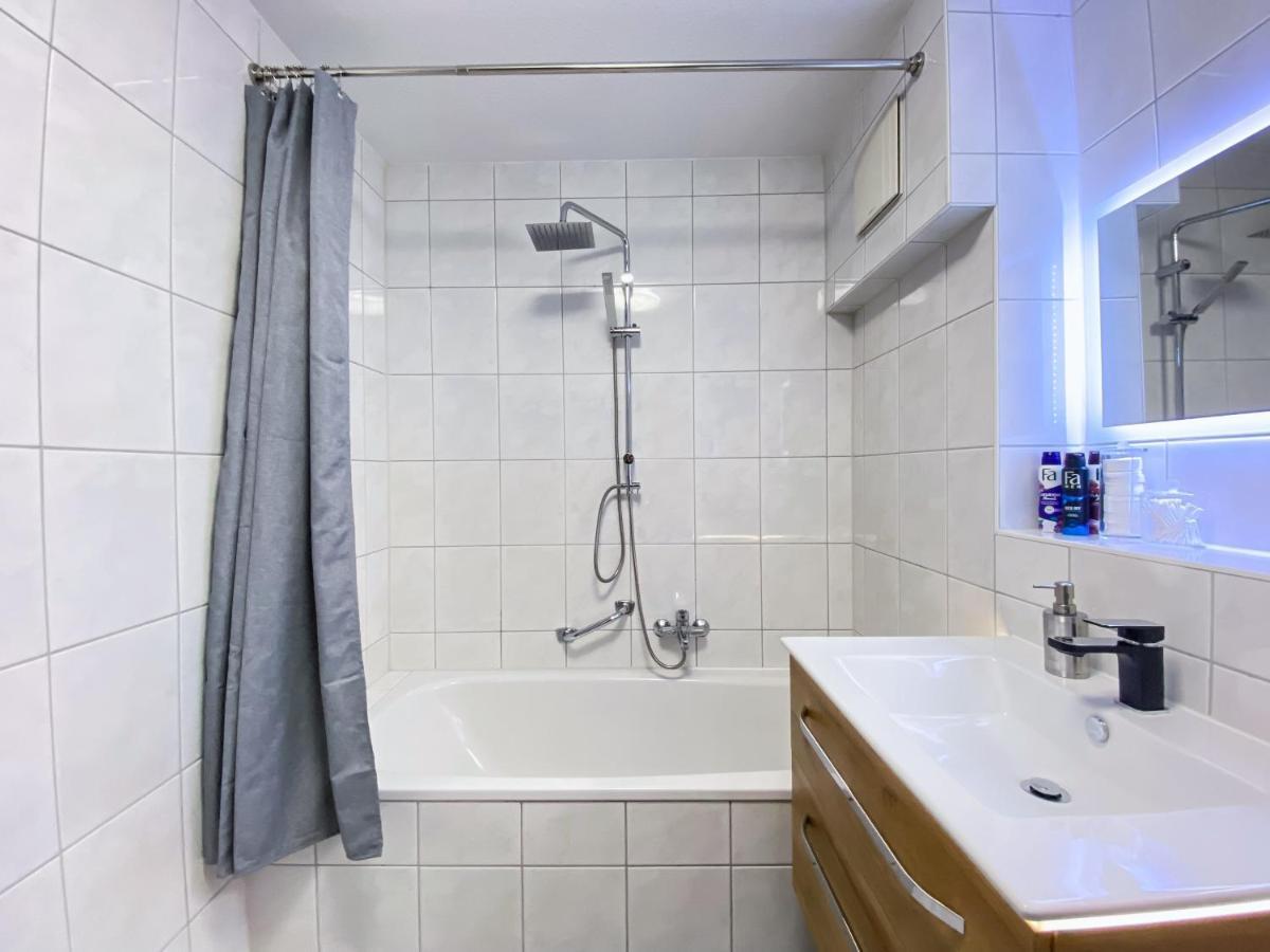 Wohlfuehl-Apartment Mit Kostenfreier Tiefgarage, Wifi & Terrasse Lipcse Kültér fotó