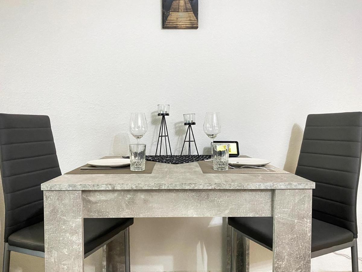 Wohlfuehl-Apartment Mit Kostenfreier Tiefgarage, Wifi & Terrasse Lipcse Kültér fotó
